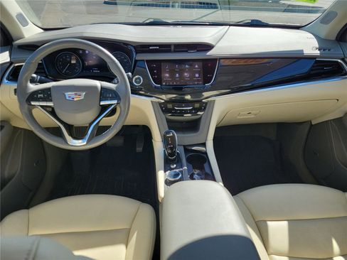 Used 2020 Cadillac XT6 Premium Luxury w/ LPO, Radiant Package image 9