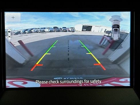 Used 2020 Ford Edge Titanium w/ Equipment Group 301A FWD image 17