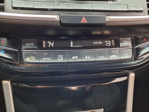 Used 2017 Honda Accord LX image 7
