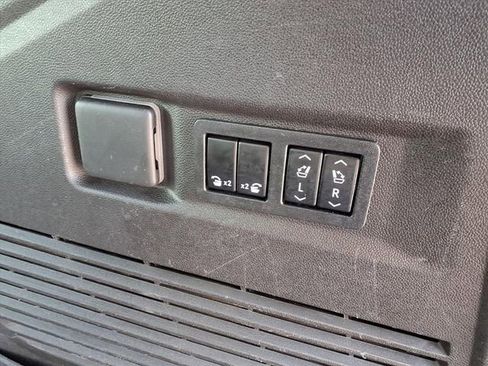 Used 2021 GMC Yukon AT4 w/ AT4 Premium Plus Package image 84