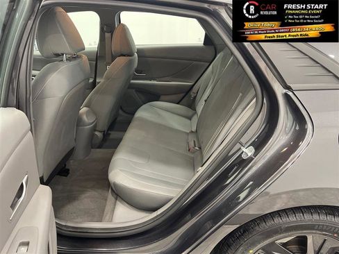 Used 2021 Hyundai Elantra SEL w/ Cargo Package FWD image 31
