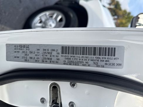 Used 2018 RAM 3500 Tradesman image 27