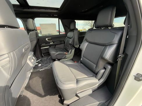 New 2025 Ford Expedition Max Platinum w/ Stealth Performance Package image 34