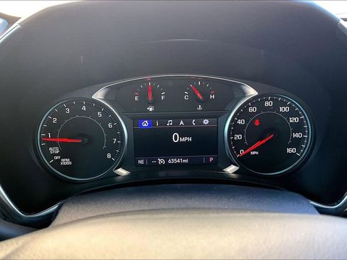 Used 2023 Chevrolet Equinox Premier image 27