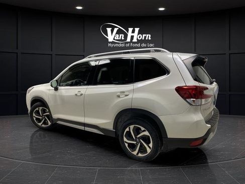 Used 2023 Subaru Forester Touring image 3