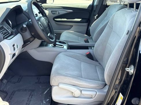 Used 2018 Honda Pilot LX image 18