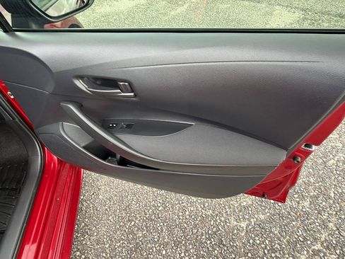 Used 2022 Toyota Corolla LE FWD image 18