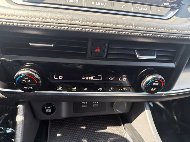 Used 2024 Nissan Rogue SV AWD/4WD image 15
