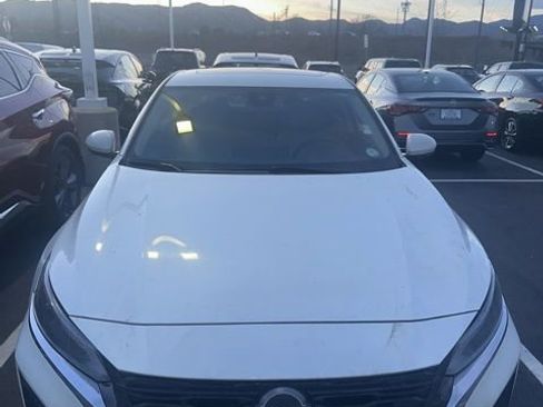 Used 2023 Nissan Altima 2.5 SL image 5