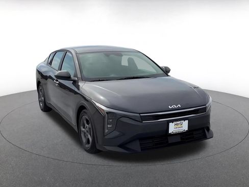Used 2025 Kia K4 FWD image 3