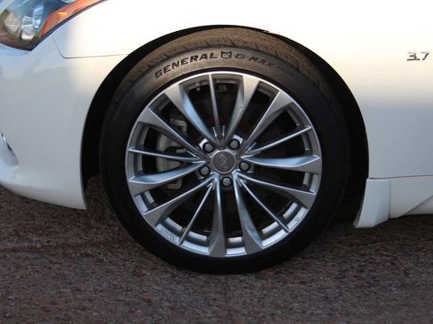 Used 2014 INFINITI Q60 Convertible w/ Premium Package RWD image 14