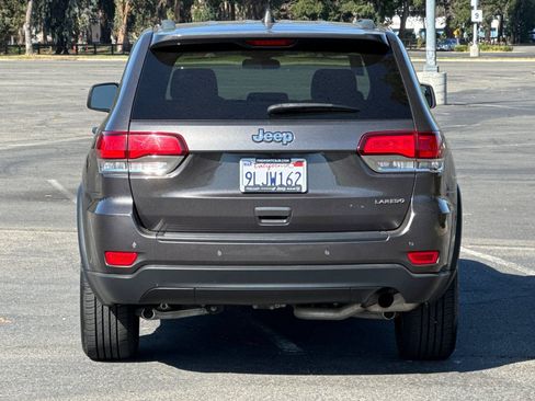 Used 2021 Jeep Grand Cherokee Laredo w/ Security & Convenience Group image 4