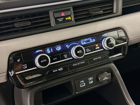 Used 2023 Honda Pilot EX-L image 23