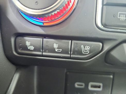 Used 2024 GMC Yukon XL SLT RWD image 34