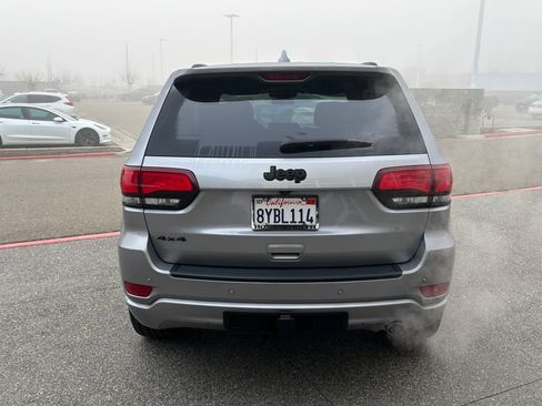 Used 2021 Jeep Grand Cherokee Laredo X image 6