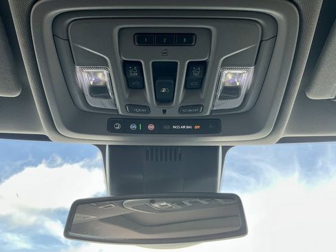 Used 2024 GMC Sierra 1500 SLT w/ SLT Premium Plus Package image 37