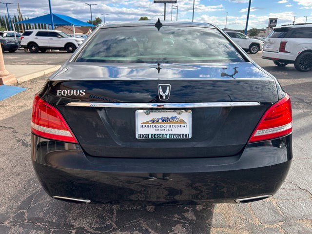 Used 2015 Hyundai Equus Signature RWD image 3
