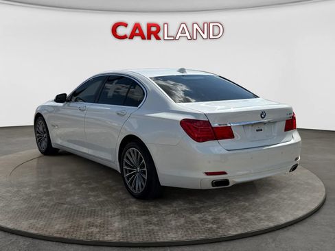 Used 2012 BMW 740i RWD image 3
