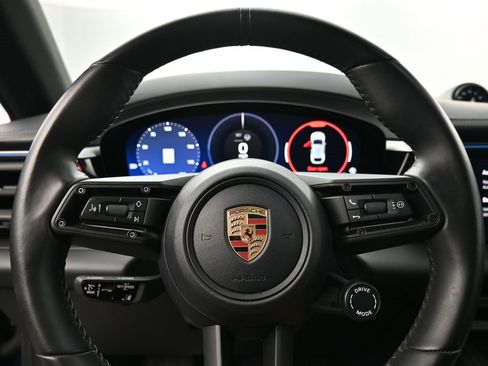 Used 2024 Porsche Macan 4 Electric image 7