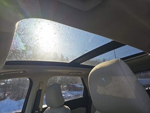 Used 2021 Ford Edge SEL w/ Convenience Package image 24