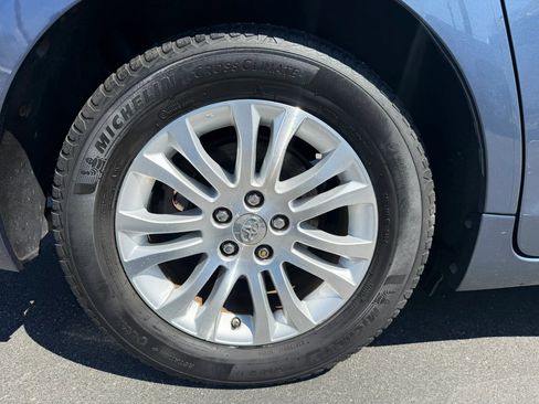 Used 2015 Toyota Sienna XLE w/ XLE Navigation Package image 38