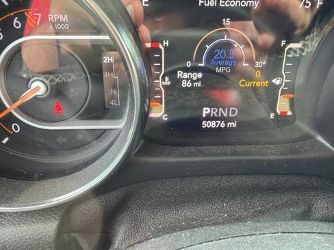 Used 2020 Jeep Wrangler Unlimited Sahara AWD/4WD image 8