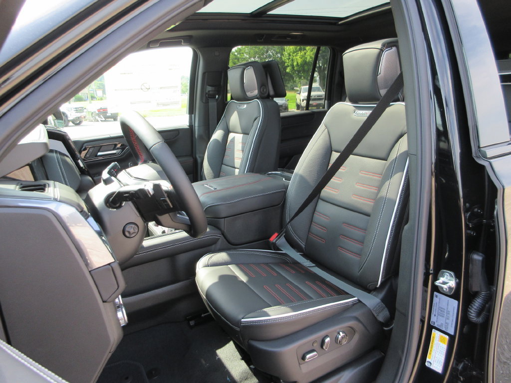 New 2026 GMC Yukon XL AT4 Ultimate AWD/4WD image 9