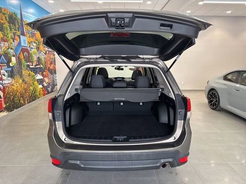 Used 2021 Subaru Forester Premium image 44