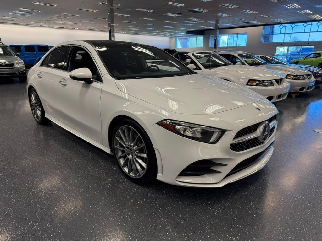 Used 2020 Mercedes-Benz A 220 image 3