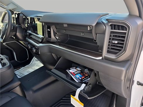 New 2026 Chevrolet Silverado 1500 LT w/ Z71 Off-Road Package image 15