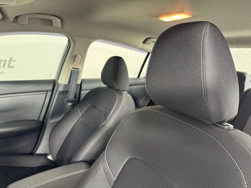 Used 2024 Nissan Sentra S image 11