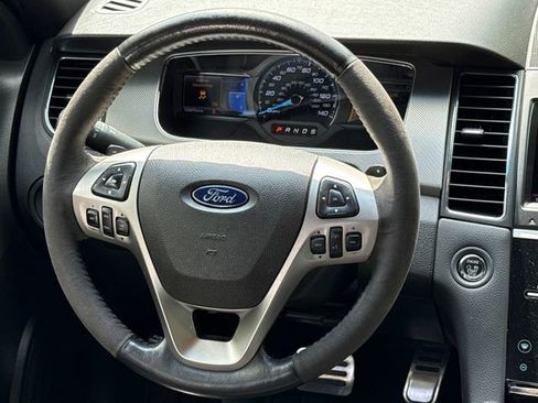 Used 2013 Ford Taurus SHO image 13