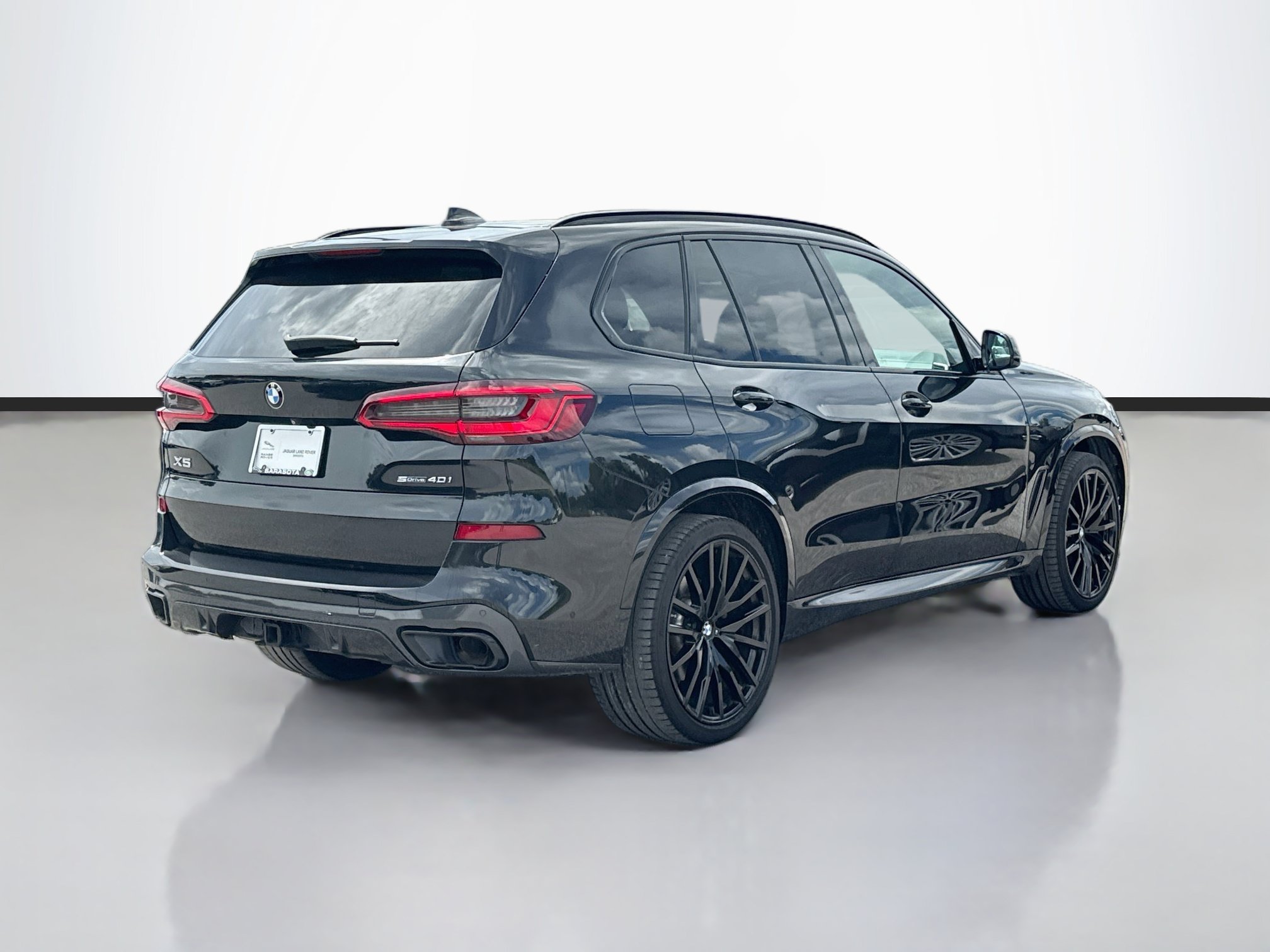 Used 2020 BMW X5 sDrive40i w/ M Sport Package RWD image 5