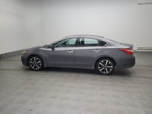 Used 2016 Nissan Altima 2.5 SR w/ LED Appearance Package FWD image 3