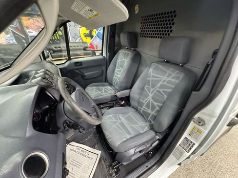 Used 2013 Ford Transit Connect XLT image 11