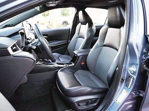 Used 2025 Toyota Corolla XSE image 14