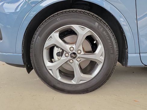 Used 2024 Ford Escape ST-Line w/ Tech Pack #1 FWD image 7
