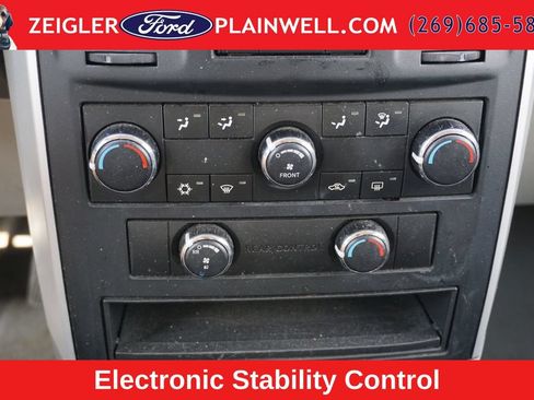 Used 2010 Dodge Grand Caravan Hero w/ Popular Equipment Group FWD image 11
