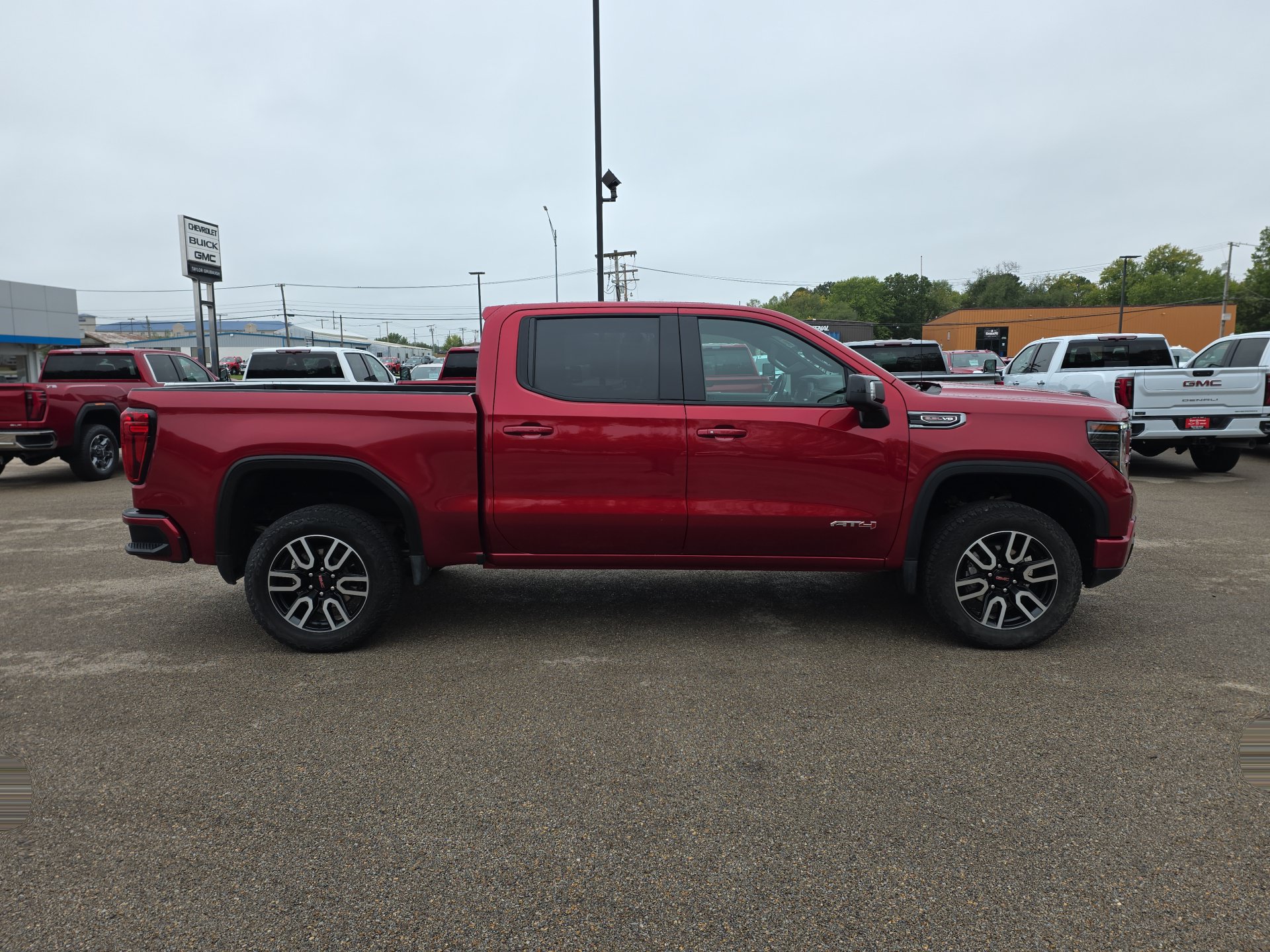 Used 2025 GMC Sierra 1500 AT4 AWD/4WD image 11