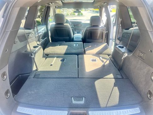 Used 2023 Cadillac XT6 Luxury AWD/4WD image 26