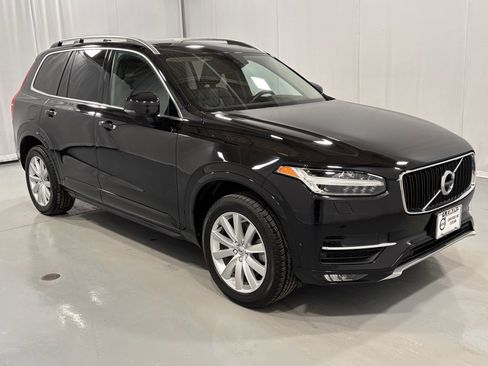 Used 2016 Volvo XC90 T6 Momentum image 4