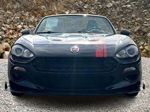 Used 2018 FIAT 124 Spider Classica image 3