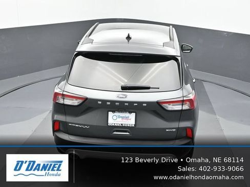 Used 2022 Ford Escape Titanium AWD/4WD image 17