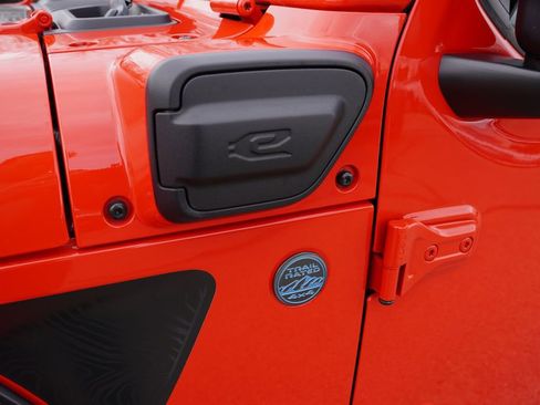 Certified 2025 Jeep Wrangler Unlimited Sahara image 14