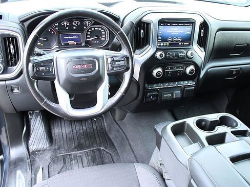 Used 2020 GMC Sierra 1500 SLE w/ Remote Start Package AWD/4WD image 17
