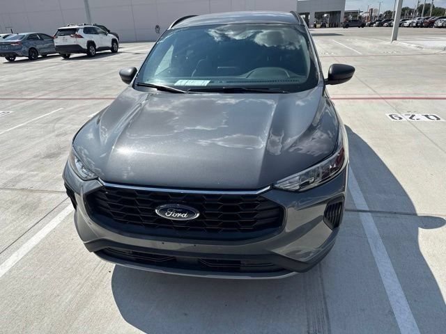 Used 2025 Ford Escape ST-Line AWD/4WD image 3