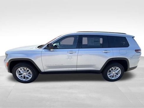 New 2026 Jeep Grand Cherokee L Laredo AWD/4WD image 3
