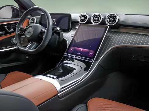 Used 2023 Mercedes-Benz C 300 Sedan image 18