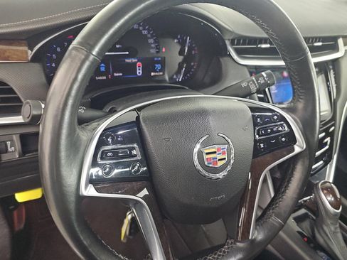 Used 2015 Cadillac XTS Luxury FWD image 6