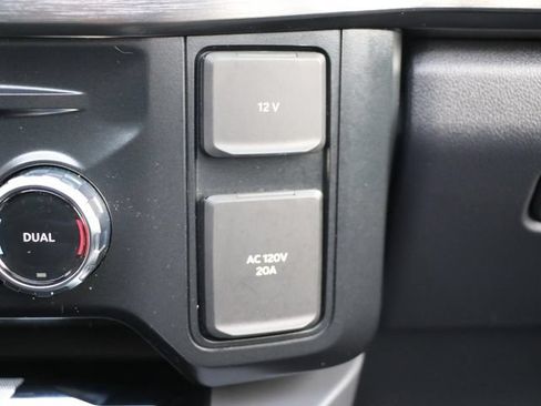 Used 2024 Ford F250 Lariat w/ Lariat Ultimate Package AWD/4WD image 29